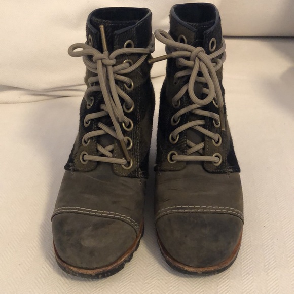 Sorel pdx green plaid wedge boots size 5.5/6 - Picture 2 of 9